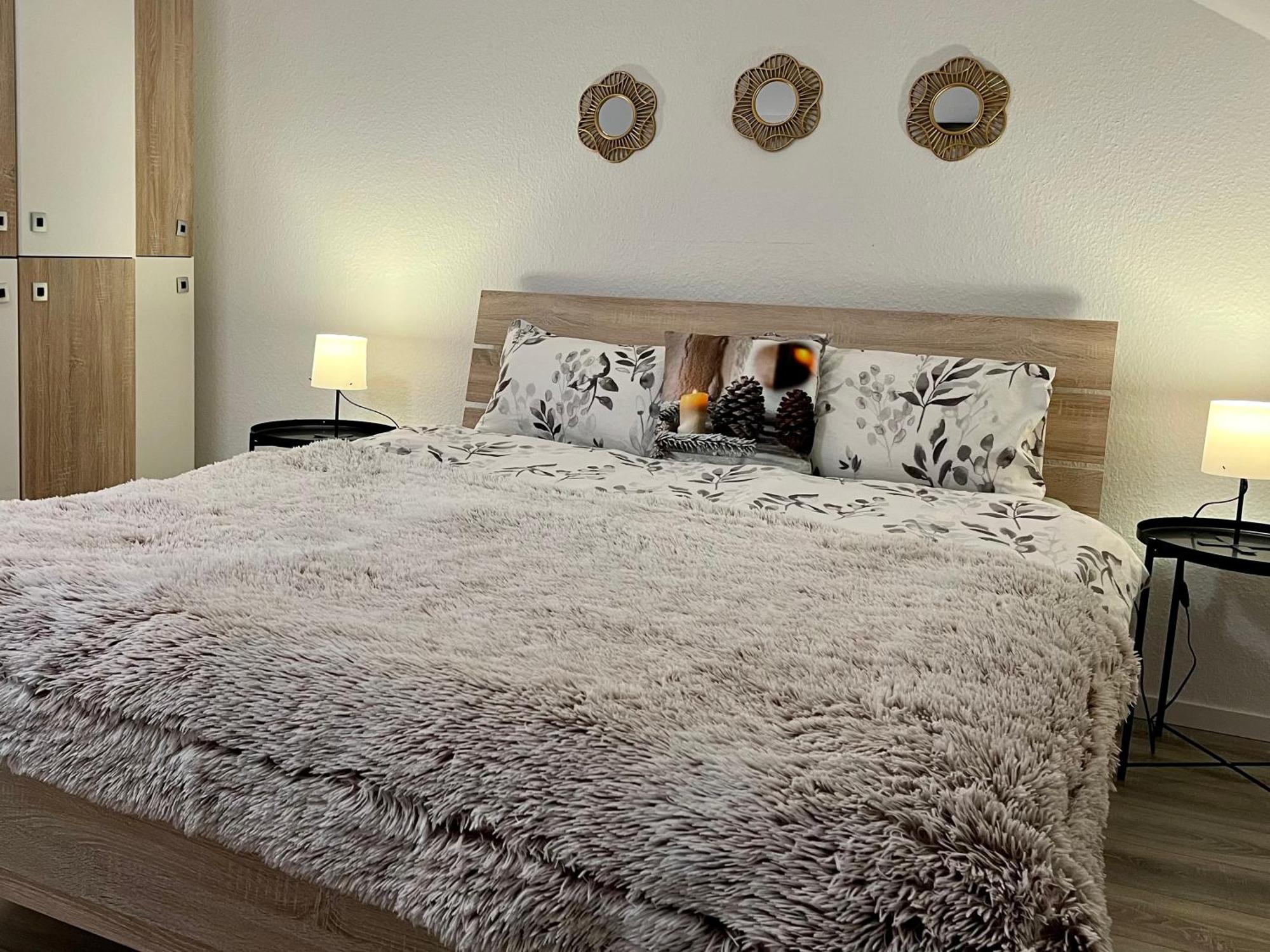 Marienhaus Apartment - Zentral, Parken, Netflix, Kontaktloses Einchecken Вупперталь Экстерьер фото