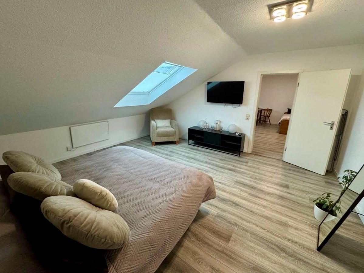 Marienhaus Apartment - Zentral, Parken, Netflix, Kontaktloses Einchecken Вупперталь Экстерьер фото